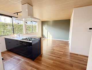 株式会社プラトー工房